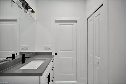 4107 13th St SW, Lehigh Acres, FL 33976 - Photo 32