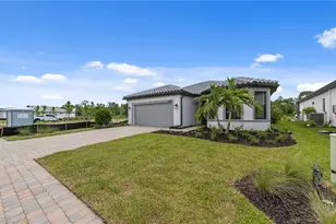 2049 Terreno Blvd, Naples, FL 34120 - Photo 4