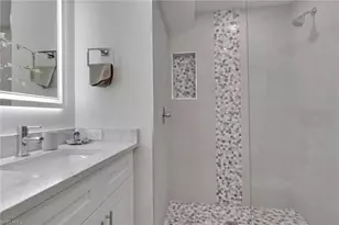 2500 Gulf Shore Blvd N, Naples, FL 34103 - Photo 20