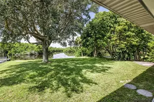 1285 Driftwood Dr, North Fort Myers, FL 33903 - Photo 2