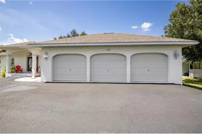1285 Driftwood Dr, North Fort Myers, FL 33903 - Photo 4