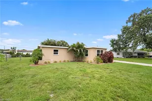 17 Alabama Rd S, Lehigh Acres, FL 33936 - Photo 4