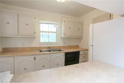 221 Cypress Way E #201, Naples, FL 34110 - Photo 4