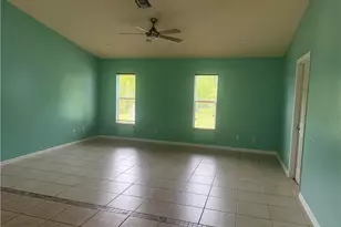 3302 SE 11th Ave, Cape Coral, FL 33904 - Photo 4