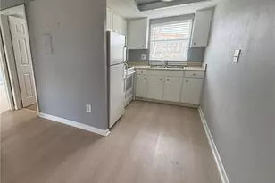 3250 10th St N, Naples, FL 34103 - Photo 30