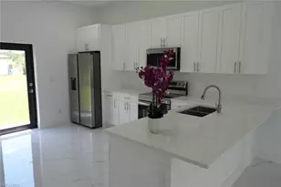 3931 Sunset Rd, Lehigh Acres, FL 33971 - Photo 16