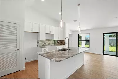 2607 38th St SW, Lehigh Acres, FL 33976 - Photo 6