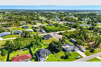 2607 38th St SW, Lehigh Acres, FL 33976 - Photo 28