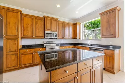 10310 Carolina Willow Dr, Fort Myers, FL 33913 - Photo 8