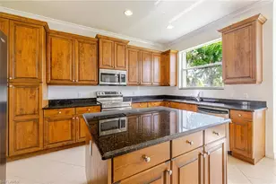 10310 Carolina Willow Dr, Fort Myers, FL 33913 - Photo 8