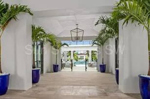 300 Dunes Blvd, Naples, FL 34110 - Photo 38