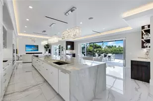 4900 Gulf Shore Blvd N, Naples, FL 34103 - Photo 16