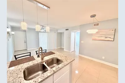 150 Santa Clara Dr #4, Naples, FL 34104 - Photo 8