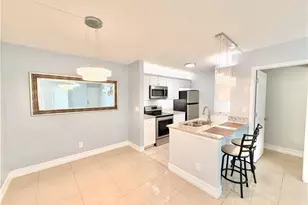 150 Santa Clara Dr, Naples, FL 34104 - Photo 4