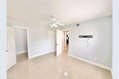 150 Santa Clara Dr #4, Naples, FL 34104 - Photo 10