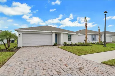 533 Ilaria Ct, Lehigh Acres, FL 33936 - Photo 2