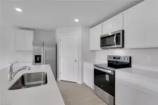 533 Ilaria Ct, Lehigh Acres, FL 33936 - Photo 6
