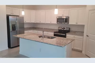 3389 Menores Way, Fort Myers, FL 33905 - Photo 6