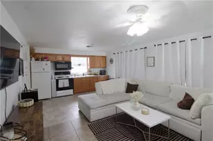 685 95th Ave N, Naples, FL 34108 - Photo 4