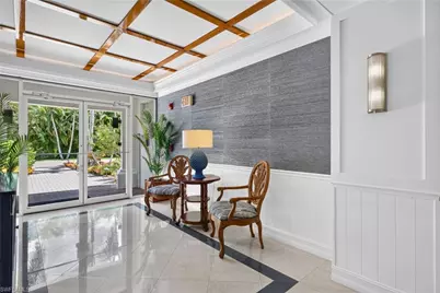 1600 Star Point Ln #2-201, Naples, FL 34112 - Photo 6