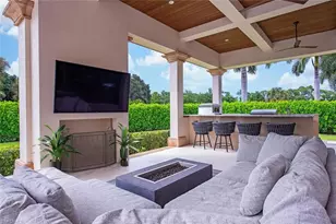 2581 Escada Dr, Naples, FL 34109 - Photo 10