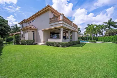2581 Escada Dr, Naples, FL 34109 - Photo 14