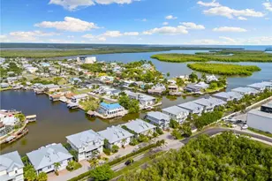 346 Angler Dr, Goodland, FL 34140 - Photo 32