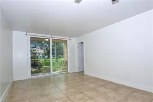 200 Turtle Lake Ct, Naples, FL 34105 - Photo 6