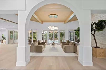 189 Edgemere Way S, Naples, FL 34105 - Photo 2