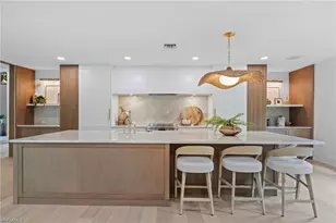 189 Edgemere Way S, Naples, FL 34105 - Photo 4