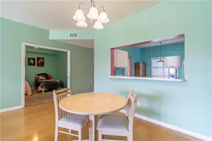600 Saratoga Cir, Naples, FL 34104 - Photo 12