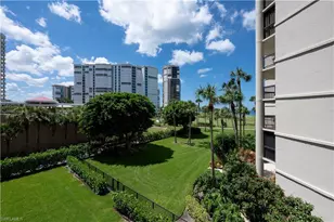 4551 Gulf Shore Blvd N, Naples, FL 34103 - Photo 10