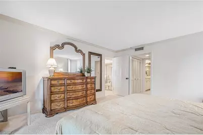 4551 Gulf Shore Blvd N #605, Naples, FL 34103 - Photo 20
