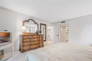 4551 Gulf Shore Blvd N, Naples, FL 34103 - Photo 20