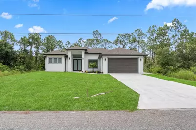 1110 Rush Ave, Lehigh Acres, FL 33972 - Photo 4