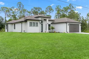 1110 Rush Ave, Lehigh Acres, FL 33972 - Photo 2