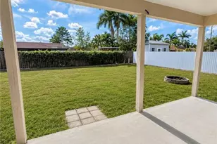 5300 17th Ave SW, Naples, FL 34116 - Photo 8