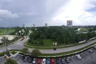 3050 Presidential Way, West Palm Beach, FL 33401 - Photo 22