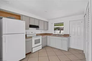 781 95th Ave N, Naples, FL 34108 - Photo 36