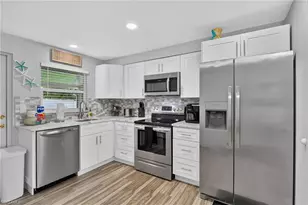 781 95th Ave N, Naples, FL 34108 - Photo 12