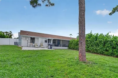 781 95th Ave N, Naples, FL 34108 - Photo 32