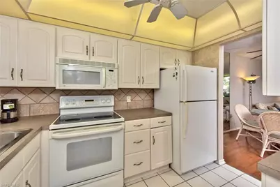 175 Turtle Lake Ct #210, Naples, FL 34105 - Photo 10