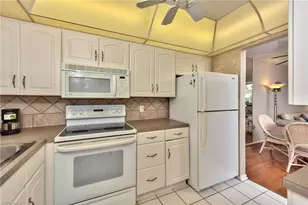 175 Turtle Lake Ct, Naples, FL 34105 - Photo 10