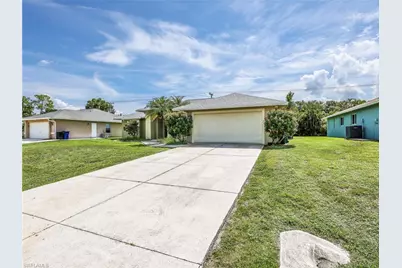 9299 Crocus Ct, Fort Myers, FL 33967 - Photo 4