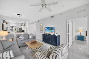 7955 Mahogany Run Ln, Naples, FL 34113 - Photo 4