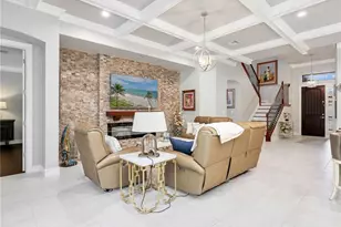 16395 Barclay Ct, Naples, FL 34110 - Photo 10