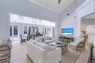 154 4th Ave N, Naples, FL 34102 - Photo 14