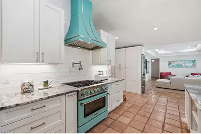 506 Pine Grove Ln, Naples, FL 34103 - Photo 14