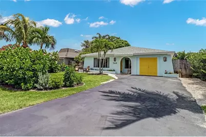 564 107th Ave N, Naples, FL 34108 - Photo 8