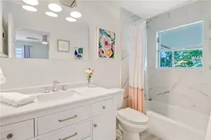 564 107th Ave N, Naples, FL 34108 - Photo 16